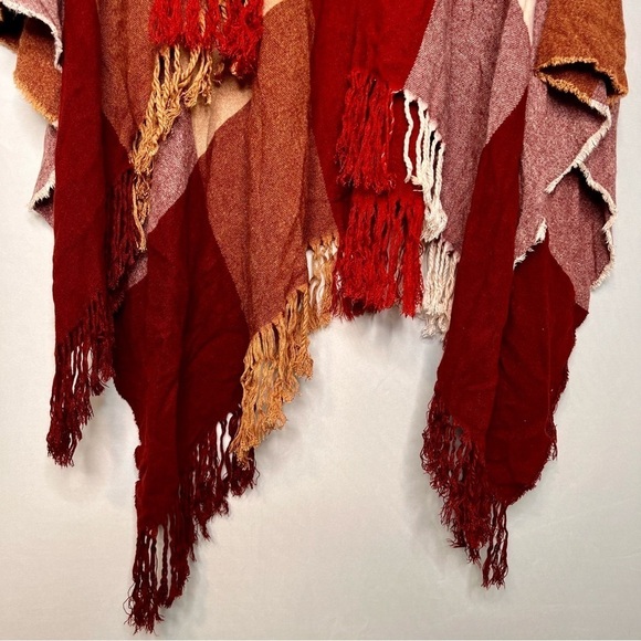 Plaid Color-Block Cozy Autumn Fringed Draped Shawl. One Size Fits All. - Picture 6 of 9